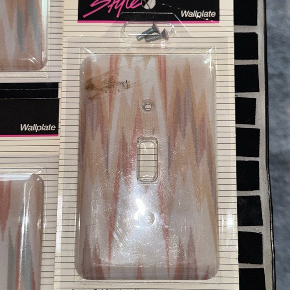 3 Vtg NOS American Tack & Hardware Faux Marble Switch Plate Covers Set of 3 - Picture 4 of 7